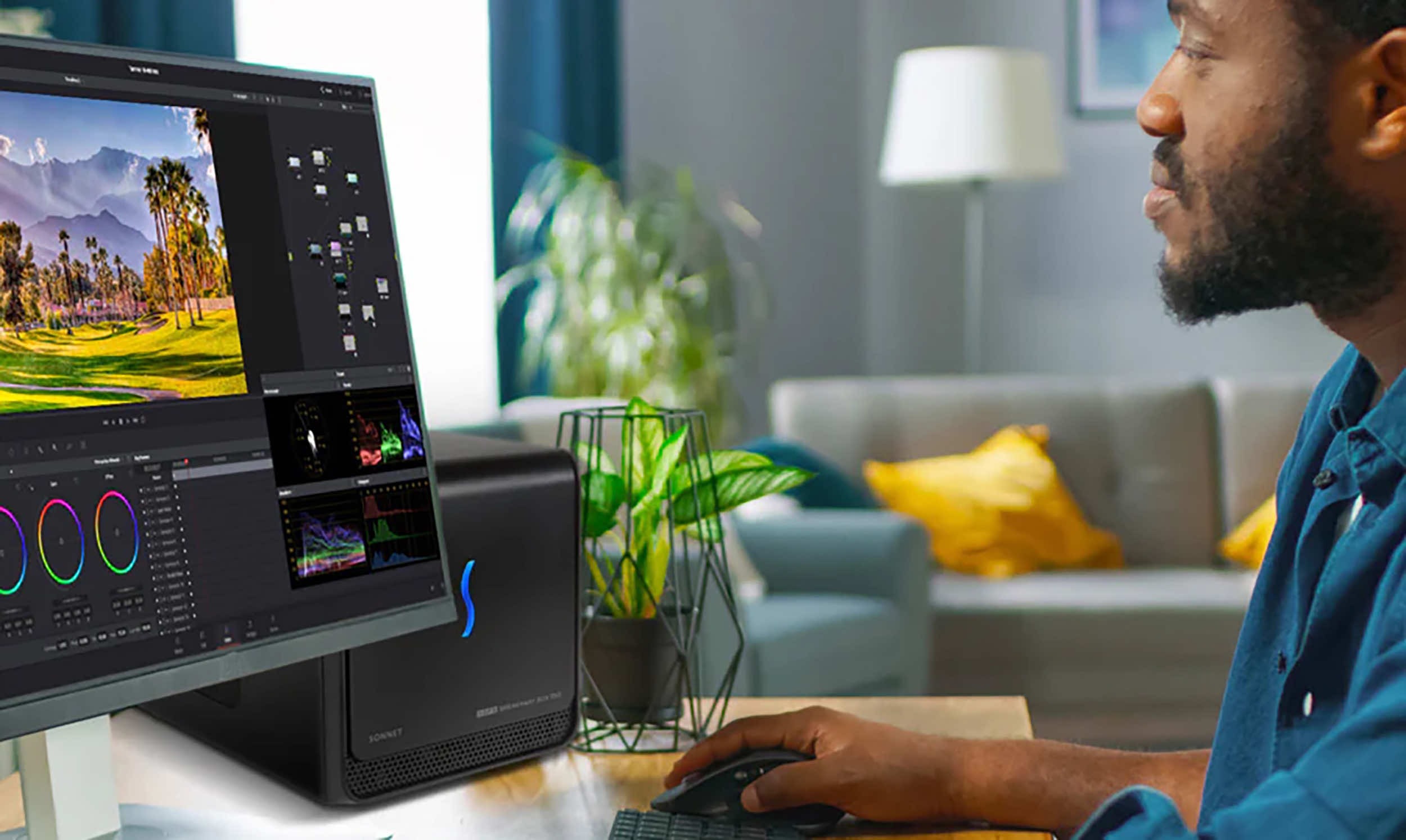Why don't eGPU graphics cards suffer from drastic performance losses?
